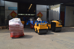 福瑞得機(jī)械手扶雙輪壓路機(jī)，手扶單輪壓路機(jī)，座駕壓路機(jī)及時包裝發(fā)貨