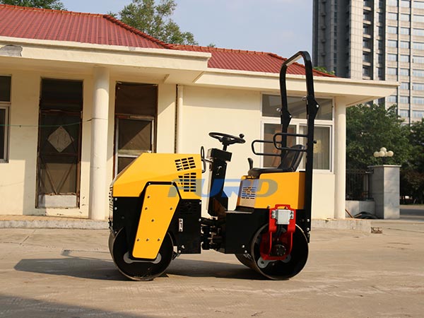關(guān)于小型壓路機變速箱的保養(yǎng)知識你知道多少？